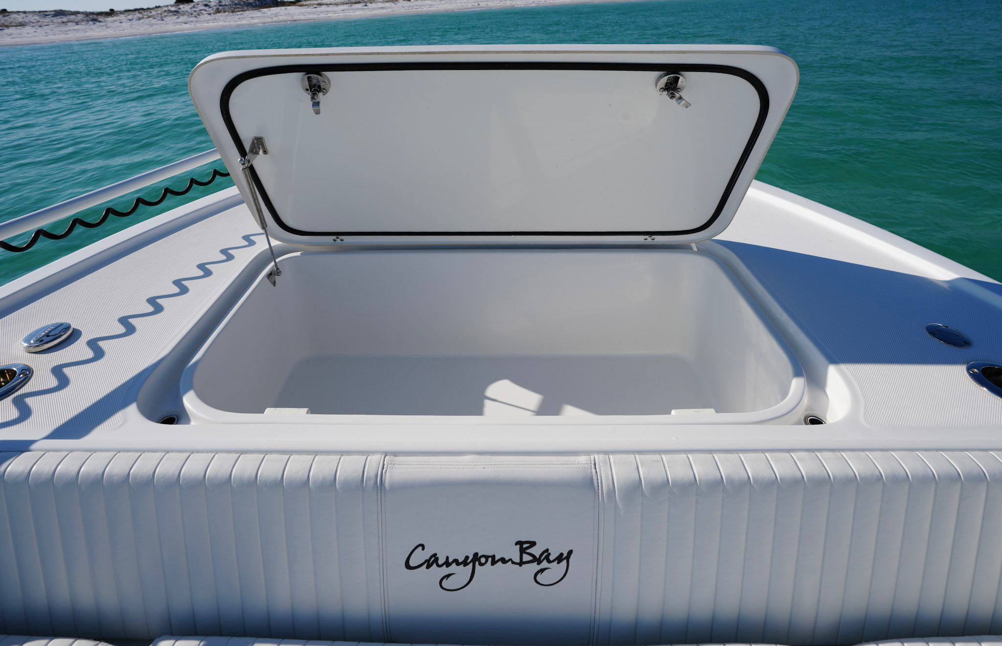 Canyon Bay 35N detail