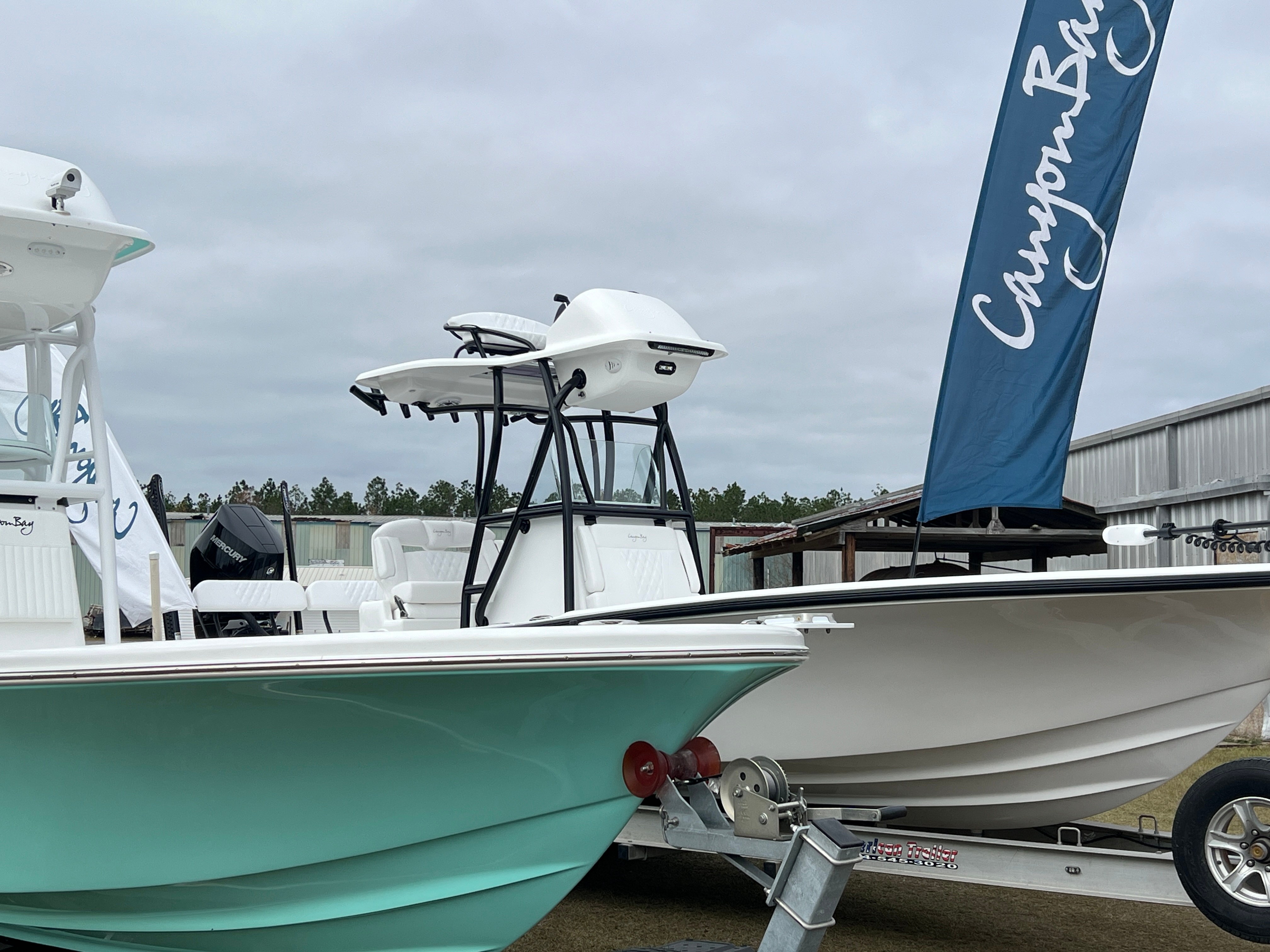 Canyon Bay seafoam white bow closeup ttop